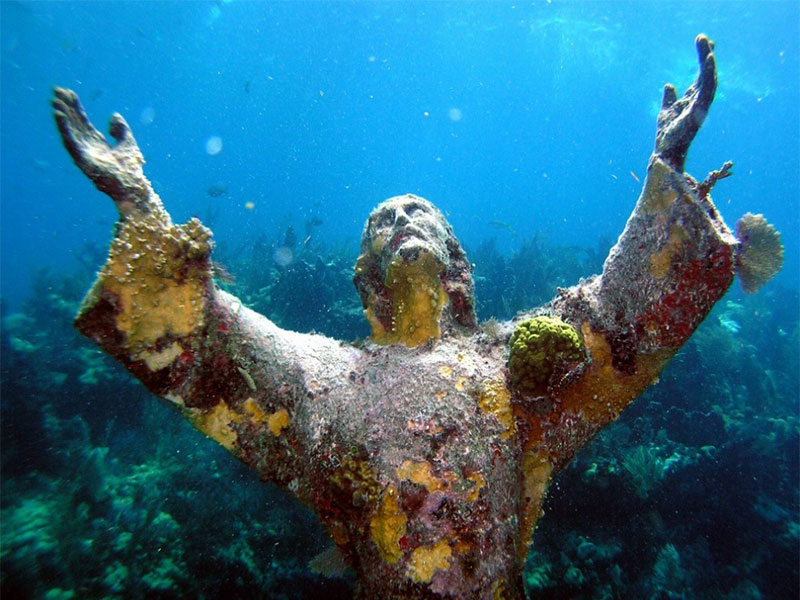 Statue of Christ