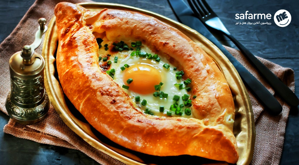 خاچاپوری (Khachapuri)