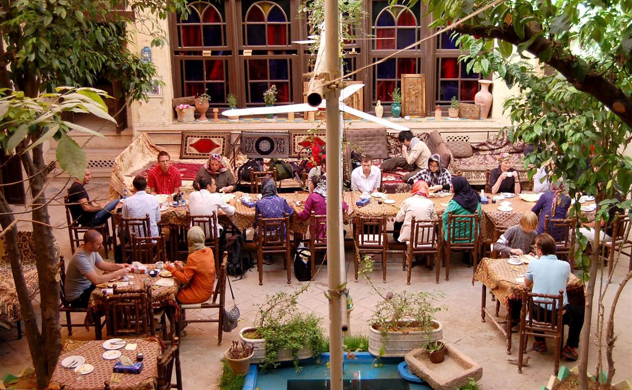 niayeyesh-boutique-hotel-shiraz